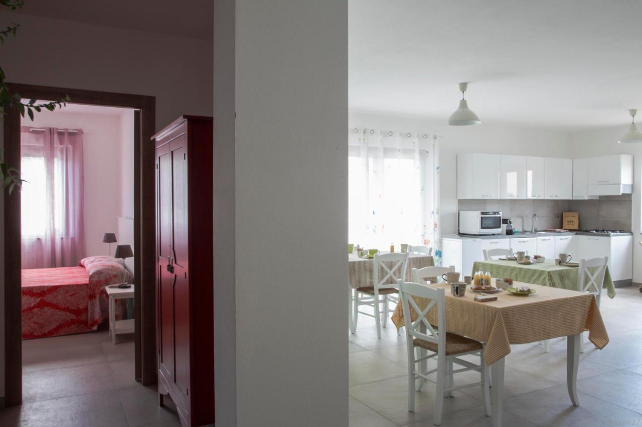 B&B Agata E Gli Altri Tortolì Eksteriør bilde